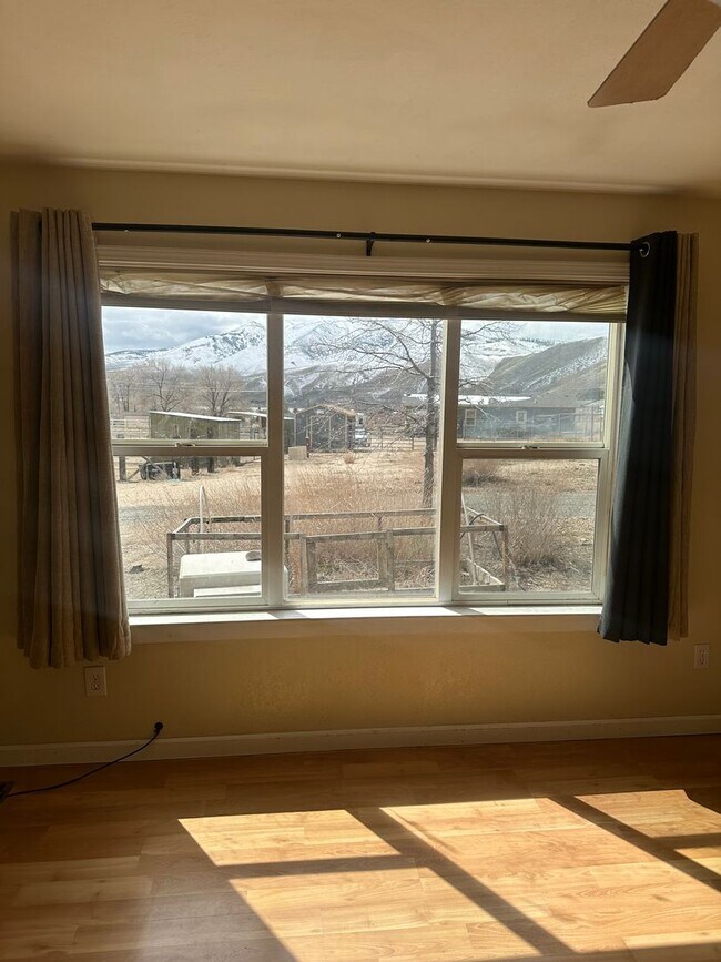 Foto del edificio - 10725 Santa Fe Rd