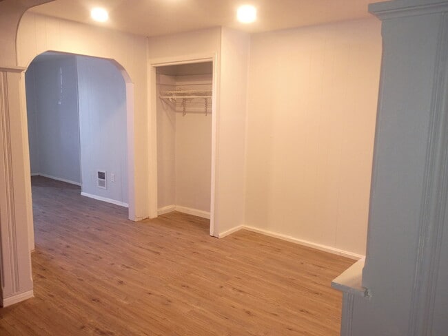 Building Photo - 2699 S 62nd St