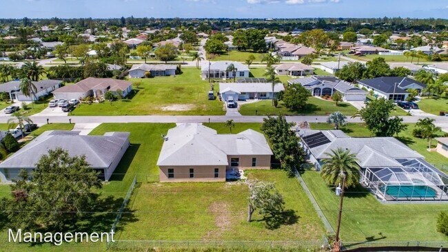 Foto del edificio - 3 br, 2 bath House - 1913 SE 8th Ave