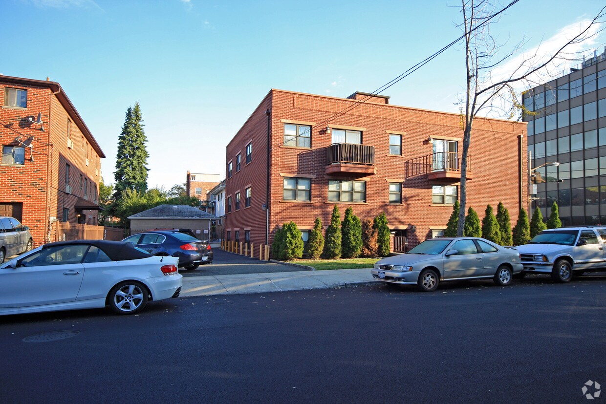 Building Photo - 212-15 43rd Ave