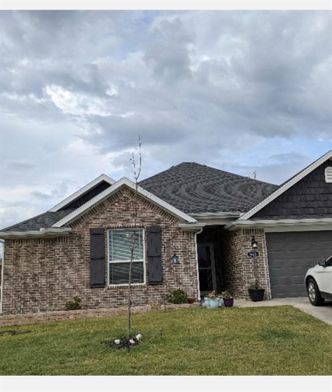 Foto principal - 940 Lakeview Dr