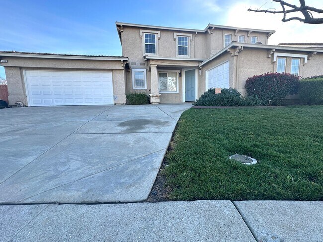 Foto del edificio - Gorgeous 5 Bed 3.5 Bath in Antioch with SO...
