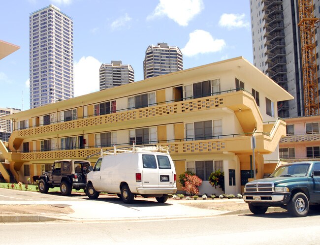 Foto del edificio - 1621-1627 Ala Wai Blvd