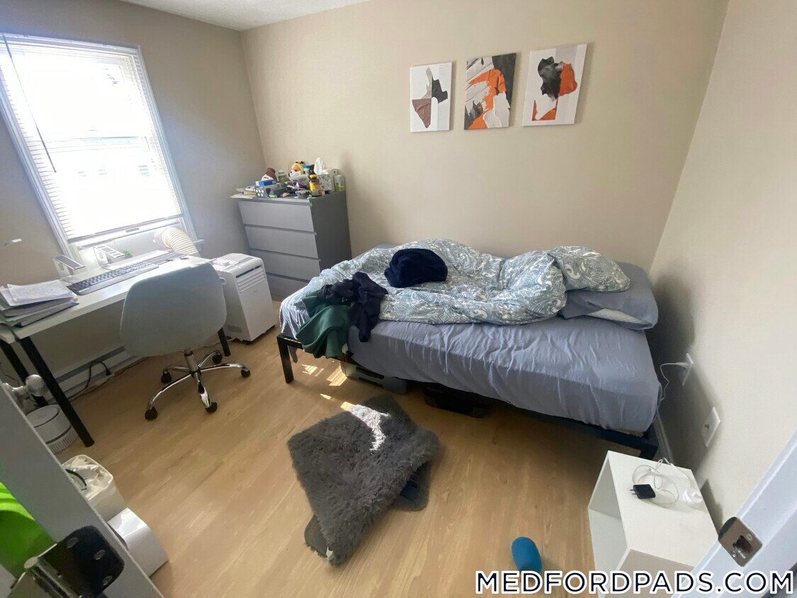 Foto principal - 74 Frederick Ave