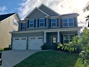 Building Photo - 2078 Glenkirk Dr