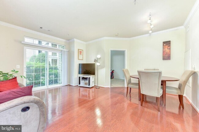 Sala de estar y comedor - 2321 25th St S