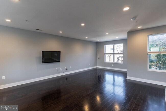 Foto del edificio - 3302 9th St NE