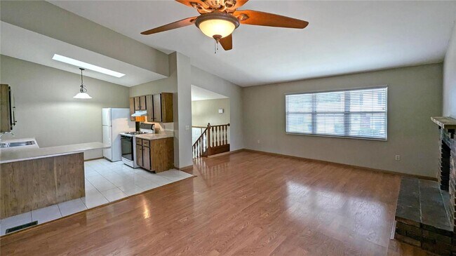 Foto del edificio - 332 Spencer Pl