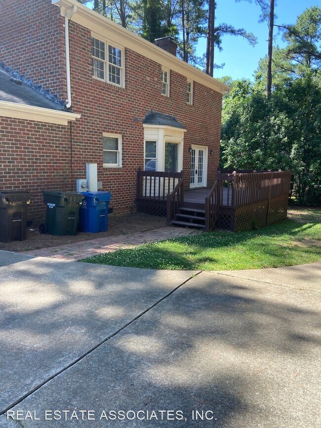 Building Photo - 3 br, 2.5 bath House - 1002 Kimball Drive