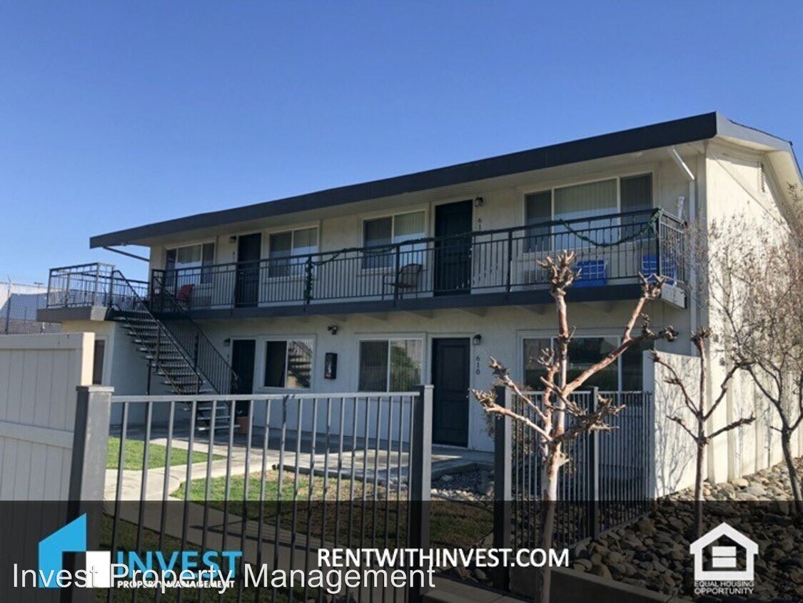 610616 Iris Dr, Redding, CA 96002 Room for Rent in Redding, CA