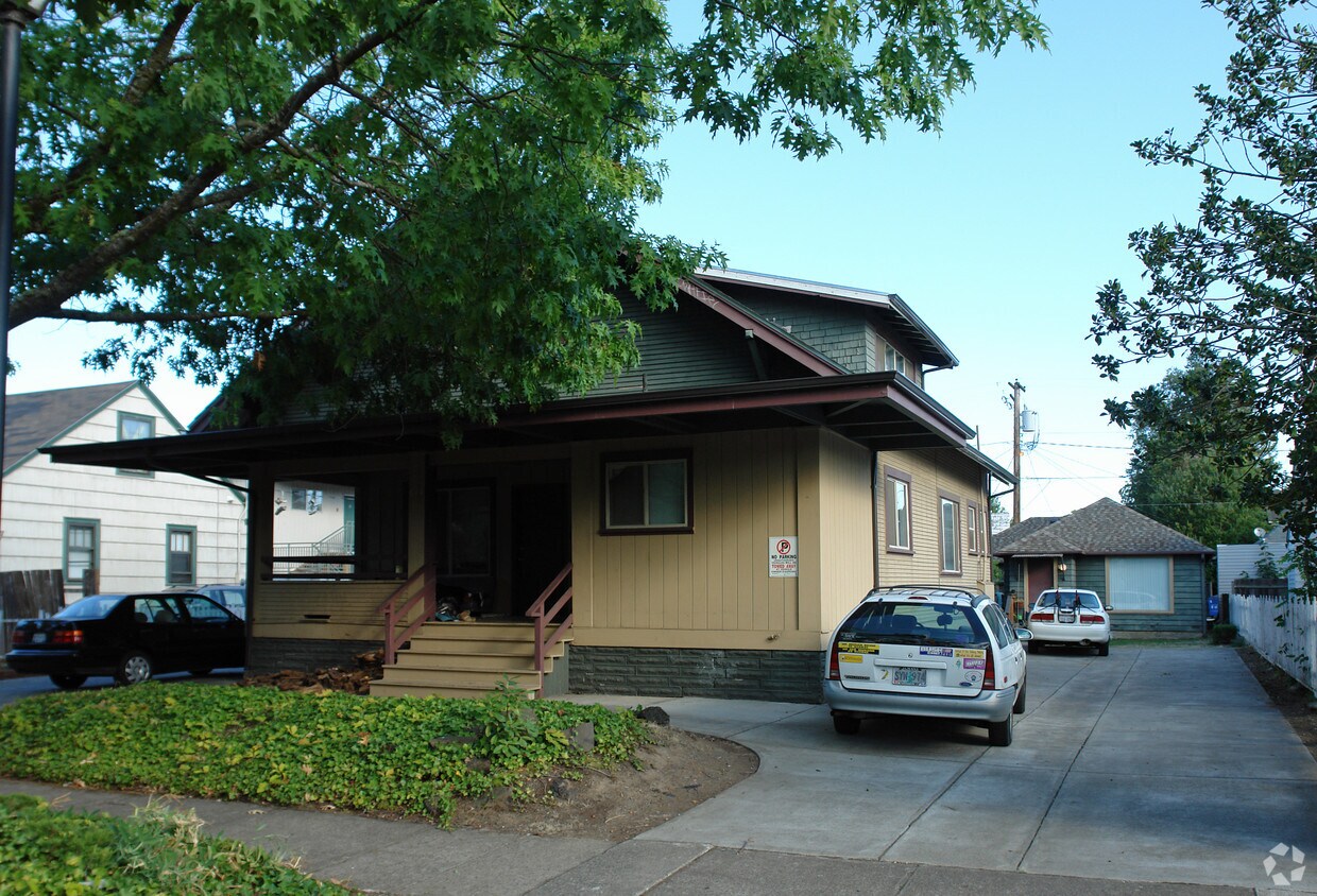 Foto del edificio - 671 E 16th Ave