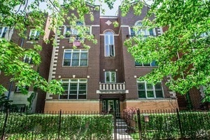 Building Photo - 4235 N Kenmore Ave