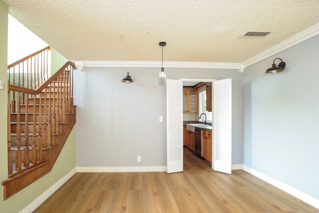 Foto del edificio - 22240 Wyandotte St