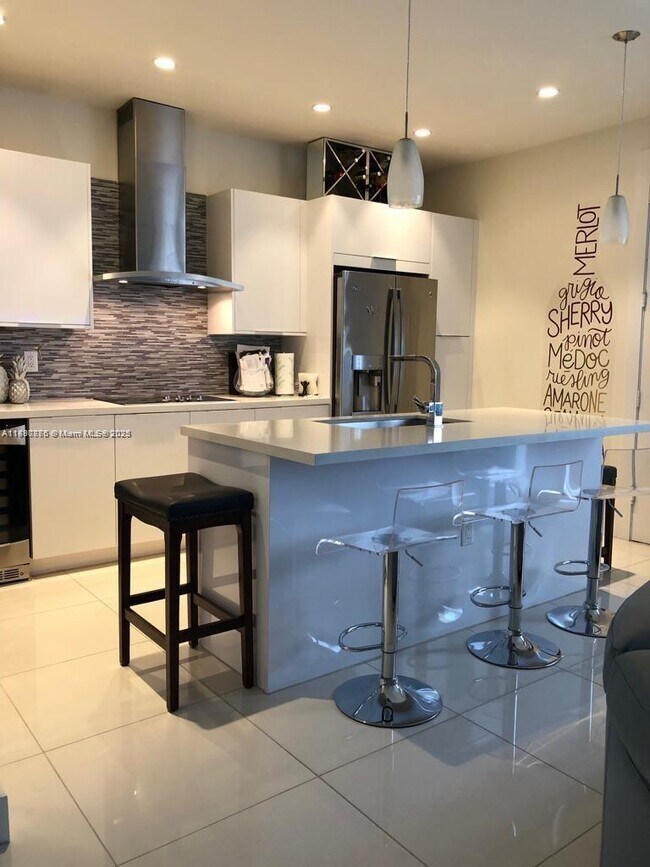 Foto del edificio - 10422 NW 64th Terrace