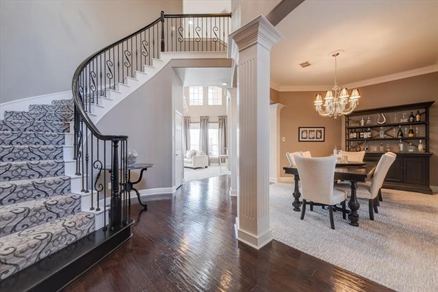 Building Photo - 1804 Briaroaks Dr