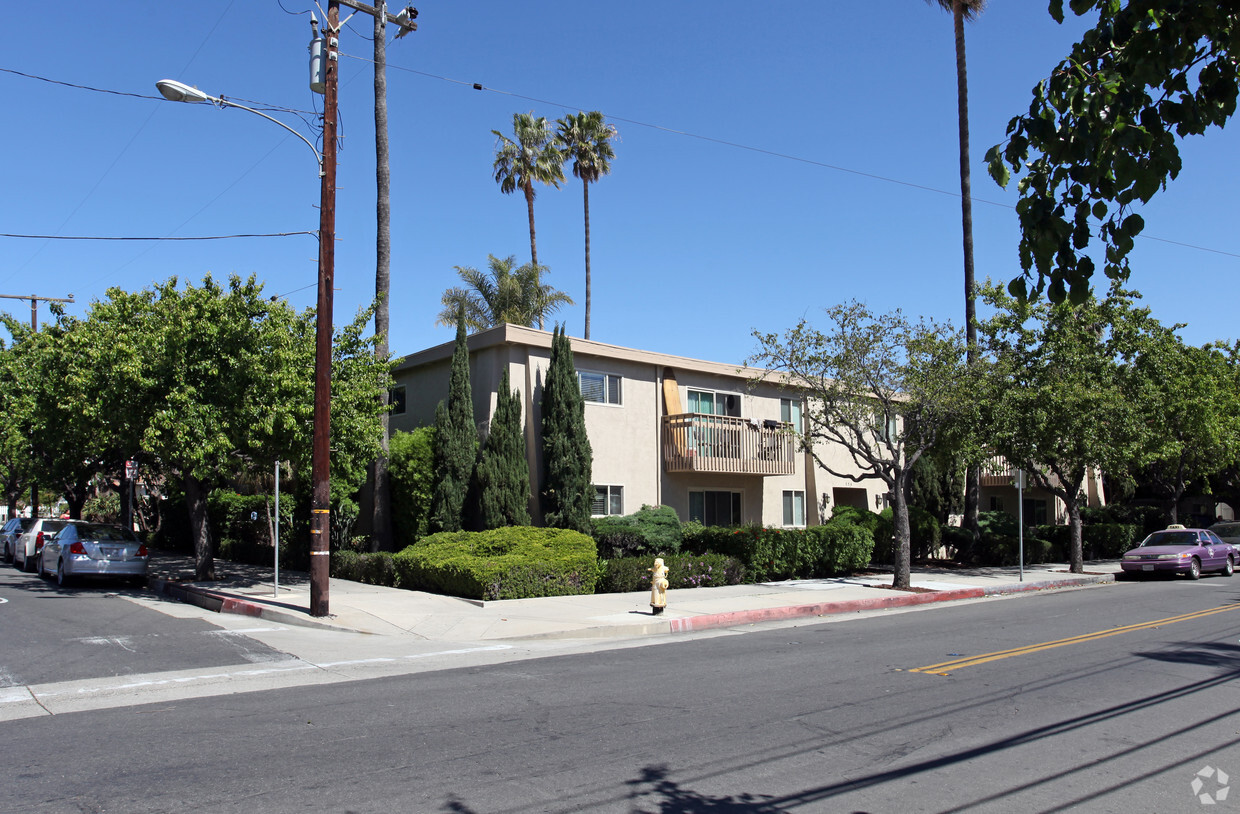 Coronel Place Apartments - Coronel Apartments