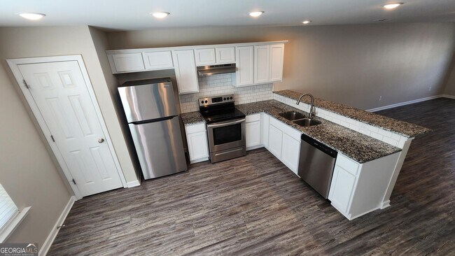 Building Photo - 4438 Pinscher St