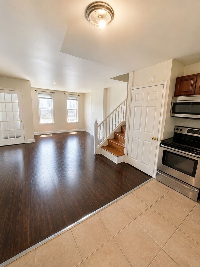 Foto del edificio - Charming 3-Bedroom Home Available Soon in Manayunk