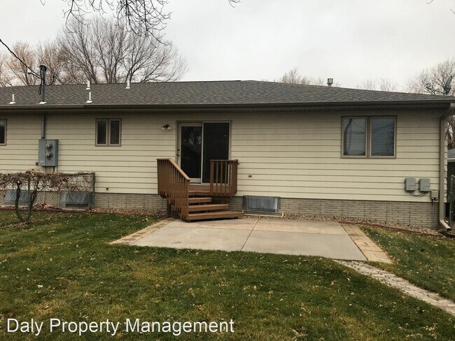 Foto del edificio - 2 br, 2 bath House - 2025 N Howard Ave