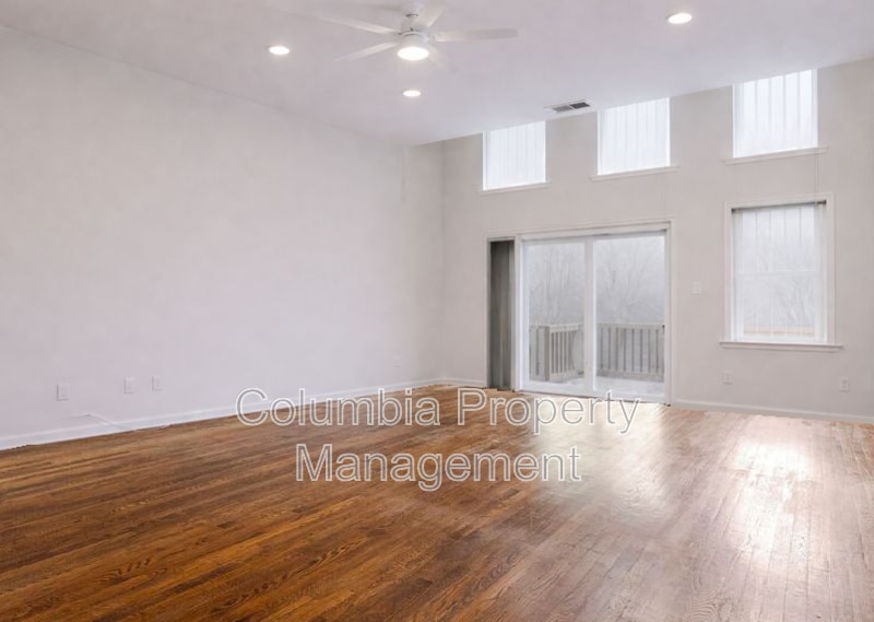 Photo - 127 11th St NE