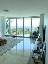 Building Photo - 2627 S Bayshore Dr