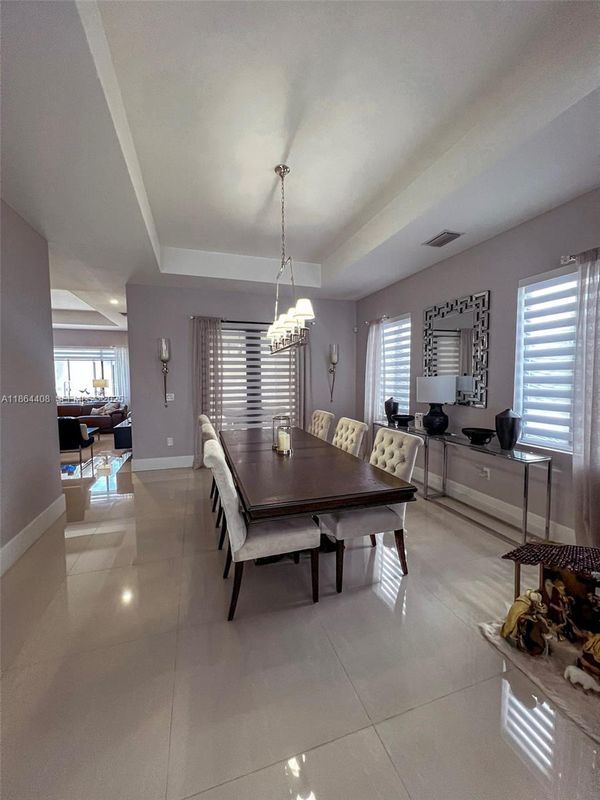 Foto del edificio - 14680 SW 17th St