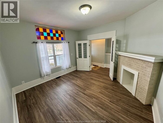 Building Photo - 1337 Pelissier St