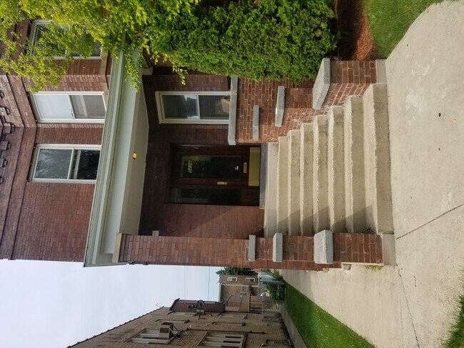 Foto del edificio - 5226 W Hutchinson St
