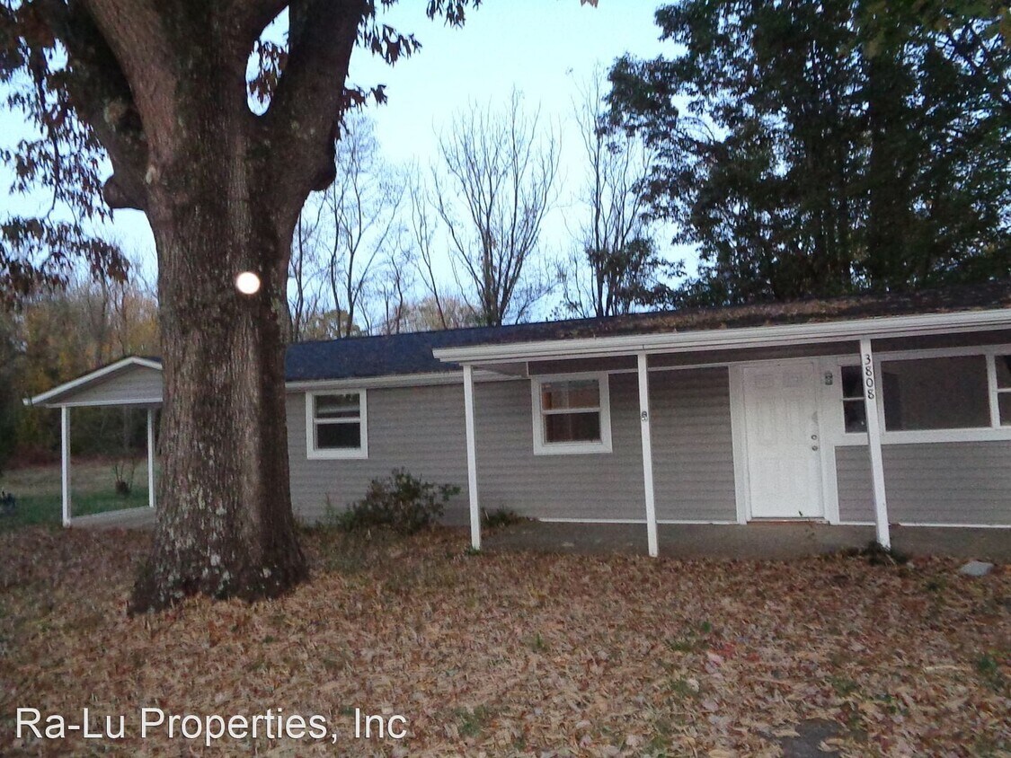 Foto principal - 2 br, 2 bath House - 3808 Messick Rd.