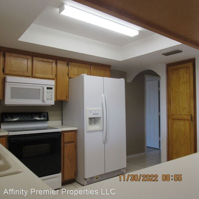 Building Photo - 3 br, 2 bath House - 3447 Oro Grande Blvd.