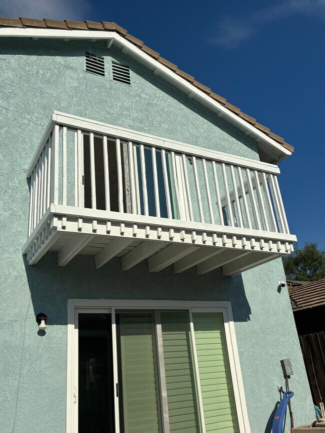 Foto del edificio - 1834 Springtree Dr