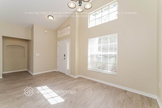 Foto del edificio - 106 Quiet Oak Ct