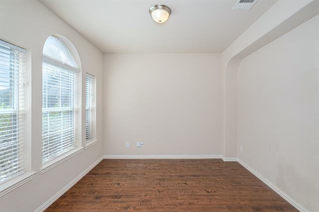 Foto del edificio - 2313 Elm Valley Dr