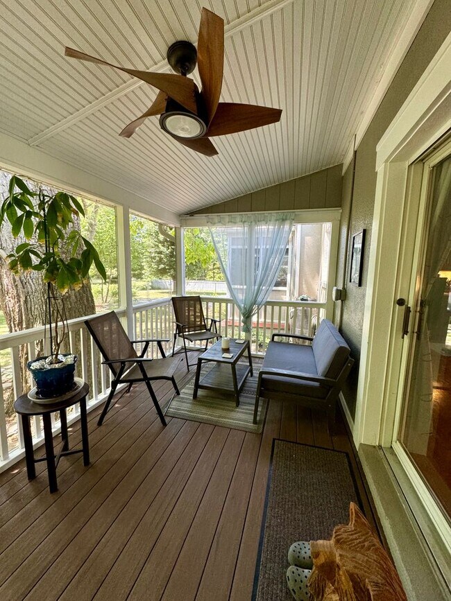 Building Photo - Single Family Home for Rent