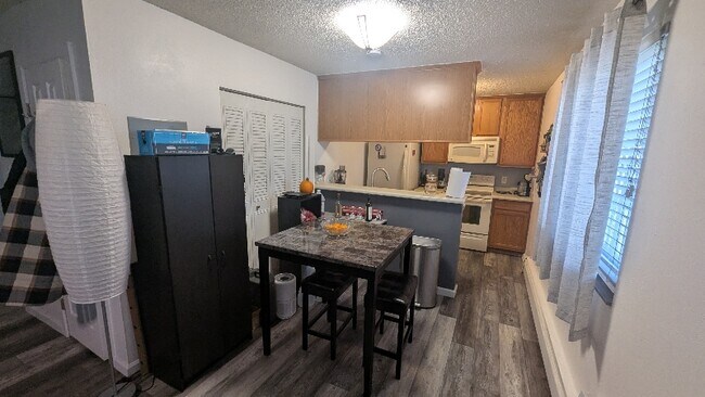 Foto del edificio - 7309 W Hampden Ave