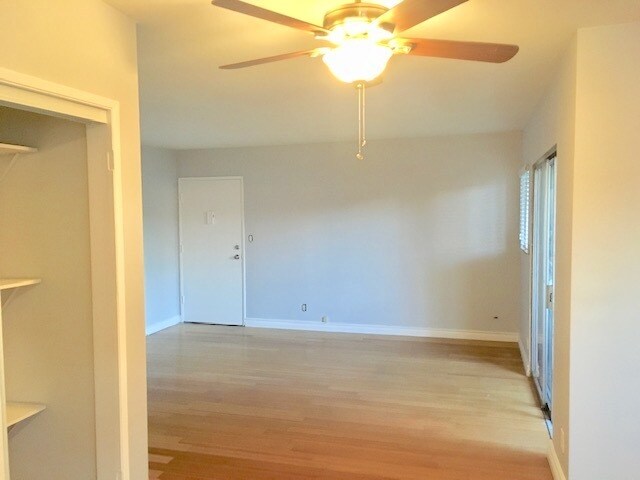 Foto del edificio - 2650 S Corning St