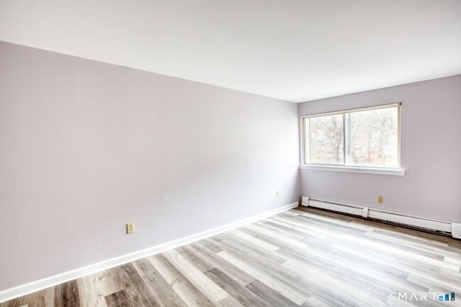 Building Photo - 279 Westland St