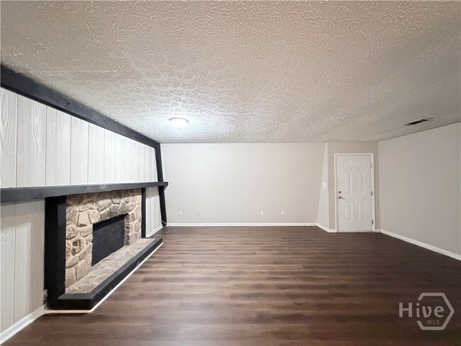 Building Photo - 177 Firewood St