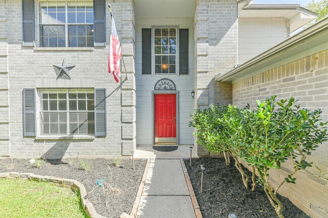 Building Photo - 1623 Stonehaven Village Cir