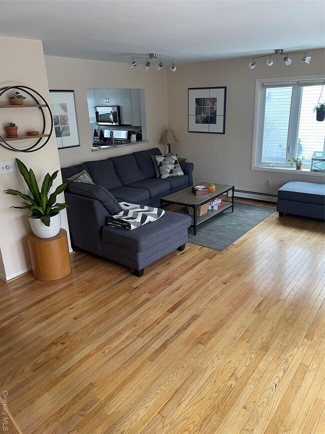 Building Photo - 48 Angela Ct