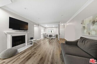 Building Photo - 4301 Fulton Ave