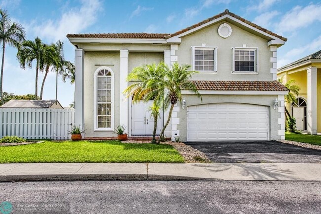 Building Photo - 900 Richwood Terrace