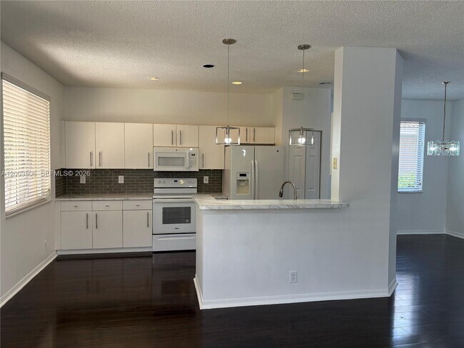 Building Photo - 1146 Areca Way