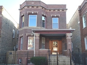 Building Photo - 3721 W Belden Ave