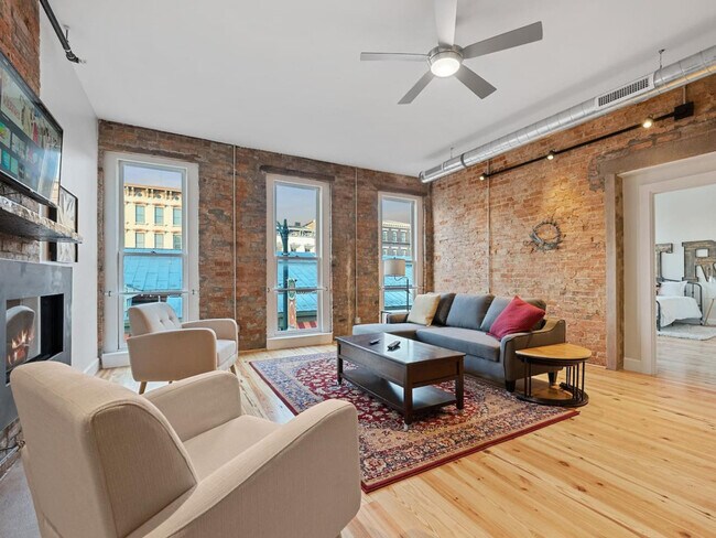 Foto del edificio - 111 W Elder St