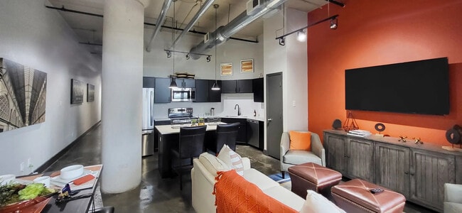 Limited-Time Deal: 1 Month Free! - Limited-Time Deal: 1 Month Free! Apartment