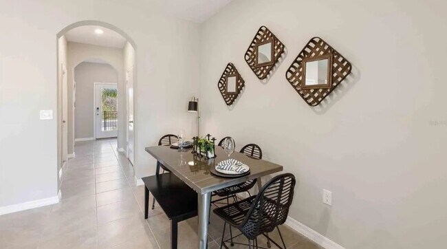 Building Photo - Modern 3 Bedroom Townhome for Lease in Wesley Chapel