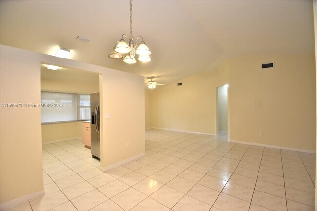 Foto del edificio - 14772 SW 176th Terr