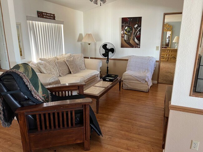 Foto del edificio - 771 Pegasus Ranch Rd