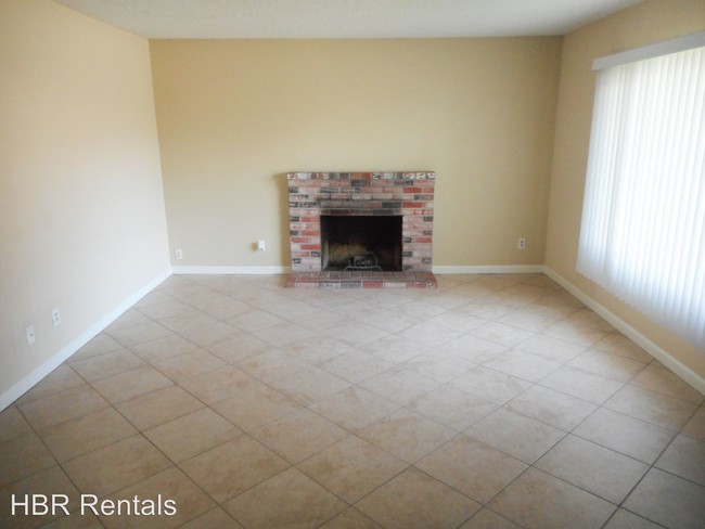 Building Photo - 2505 Colony Dr